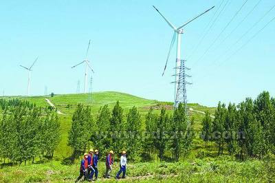 平顶山市庆祝改革开放40周年 之工业挺起发展脊梁